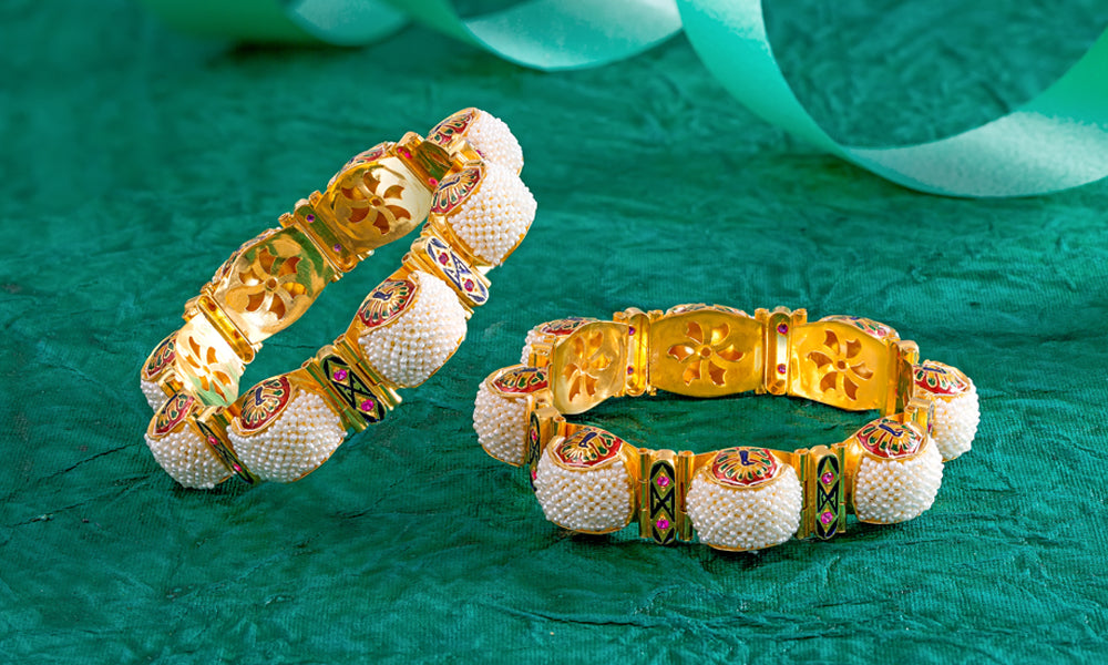 Stay trendy with these mesmerizing blue sapphire jewellery collection